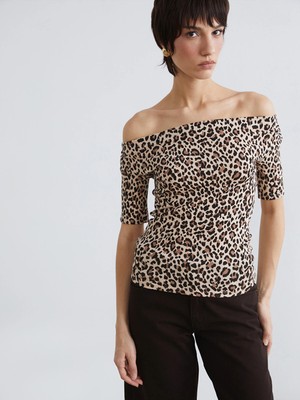 Lc Waikiki Yeni Sezon Kayık Yaka Leopar Desenli Bluz