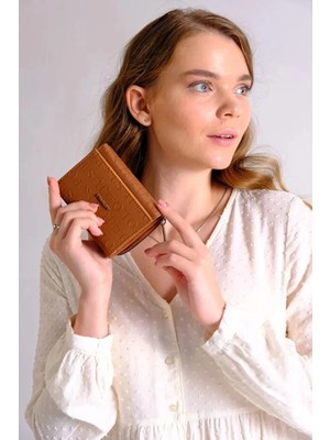 Just Polo Kadın 6 Kart Bölmeli Fermuarlı ve Çıtçıt Kapamalı Şık Cüzdan Shopper