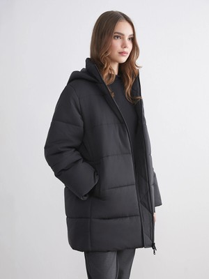 Lc Waikiki Yeni Sezon Kapüşonlu Oversize Kadın Şişme Mont