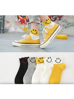 UZN Socks Gülümseyen Yüz Desenli Renkli Çoraplar - Smiley Soket Çorap
