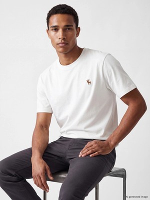Lc Waikiki Yeni Sezon Bisiklet Yaka Nakışlı Erkek Tişört