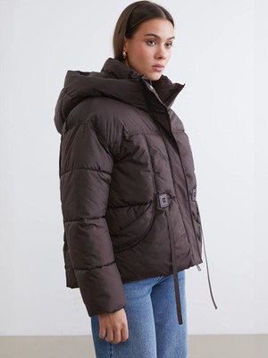 Lc Waikiki Yeni Sezon Kapüşonlu Oversize Kadın Şişme Mont