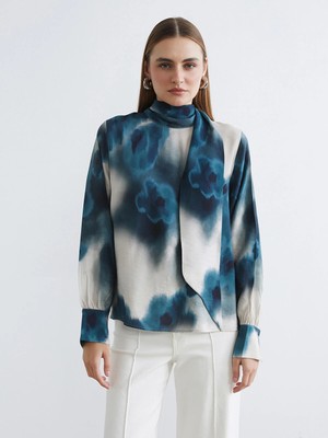 Lc Waikiki Yeni Sezon Şal Yaka Batik Desenli Bluz