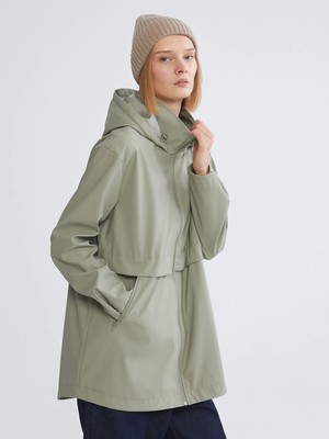 Lc Waikiki Yeni Sezon Kapüşonlu Oversize Kadın Yağmurluk