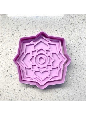 Craftelle Geometrik Mandala Desenli Çok Amaçlı Kalıp: Seramik, Polimer Kil, Oyun Hamuru ve Kurabiye Kesici