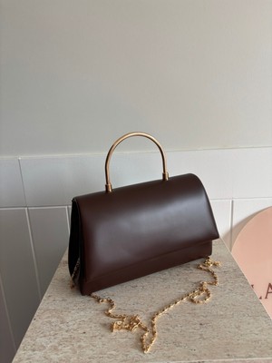 Laletto Bags Kadın Abiye Davet Çantası Zincir Askılı Şık Görünüm ve Modern Tasarım