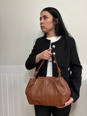 Laletto Bags Kadın Nilüfer Model Büzgü Detaylı Suni Deri Omuz Çantası