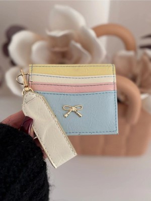 Laletto Bags Kadın Fiyonk Detaylı Anahtarlıklı Parlak Suni Deri Kartlık