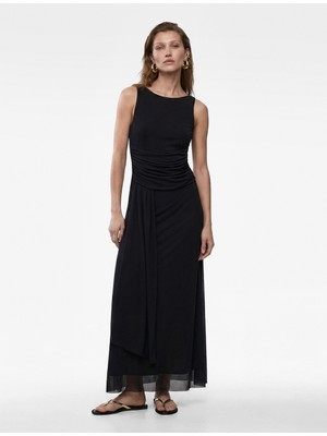 Koton Slim Fit Asimetrik Drapeli Kayık Yuvarlak Yaka Kolsuz Midi Elbise