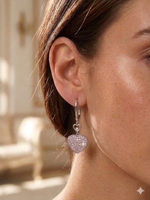 Celikchi Kadın Kalp Model Taşlı Çelik Sallanır Küpe