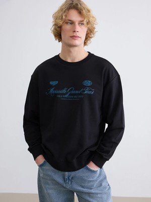 Lc Waikiki Yeni Sezon Bisiklet Yaka Marsilya Baskılı Erkek Sweatshirt