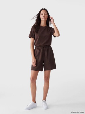Lc Waikiki Yeni Sezon Beli Lastikli Keten Görünümlü Kadın Şort