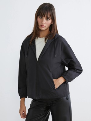 Lc Waikiki Yeni Sezon Kapüşonlu Oversize Kadın Yağmurluk