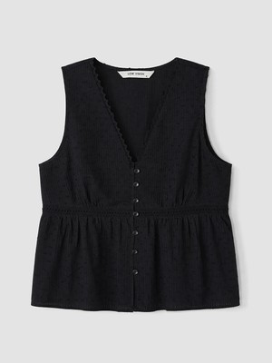 Lc Waikiki Yeni Sezon V Yaka Dantel Detaylı Bluz