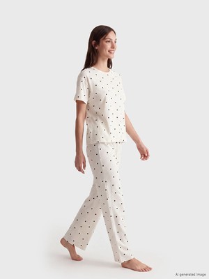 Lc Waikiki Yeni Sezon Bisiklet Yaka Puantiyeli Kadın Pijama Takımı