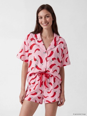 Lc Waikiki Yeni Sezon Gömlek Yaka Kadın Şortlu Pijama Takımı