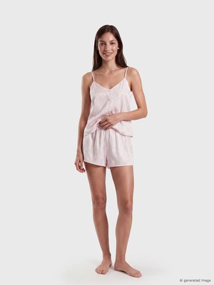 Lc Waikiki Yeni Sezon Ip Askılı Saten Kadın Şortlu Pijama Takımı