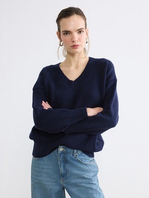 Lc Waikiki Yeni Sezon V Yaka Oversize Kadın Triko Kazak
