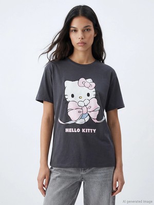 Lc Waikiki Yeni Sezon Hello Kitty Baskılı %100 Pamuklu Kadın Tişört