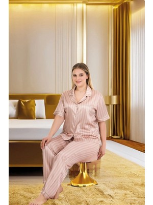 Amora Secret  Büyük Beden Şık Tasarım Vizon Çizgili Düğmeli Kısa Kol Lüx Saten Pijama Takımı