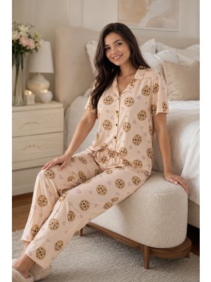 Ebru Tesettür Cookie Desen Düğmeli Pijama Takımı Bej