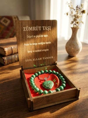 Meneva Aksesuar Zümrüt Taşı Doğal Taş Ahşap Kutulu Kolye, Bileklik Seti