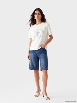 Lc Waikiki Yeni Sezon Bermuda Fit Kadın Jean Şortolon