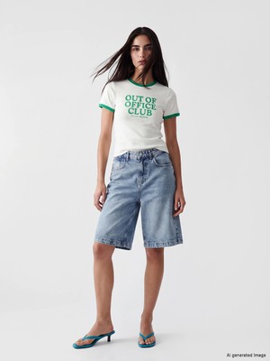 Lc Waikiki Yeni Sezon Bermuda Fit Kadın Jean Şortolon
