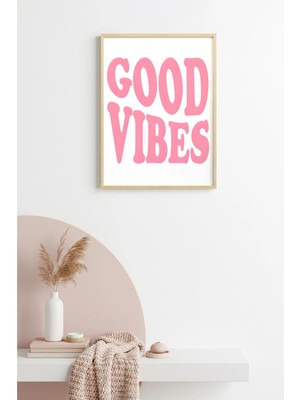 Huhuli Doğal Ahşap Çerçeveli Retro Tablo - Good Vibes Pembe Yazı Tasarım | HUHU2362