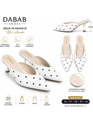 Dabab Shoes Sevılla Puantiye Desenli Beyaz Saten Sivri Burunlu 5 cm Ince Topuklu Mule Terlik
