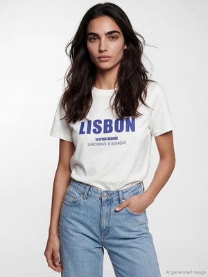 Lc Waikiki Yeni Sezon Lisbon Baskılı %100 Pamuklu Kadın Tişört