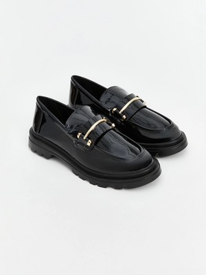 Lc Waikiki Yeni Sezon Deri Görünümlü Metal Aplike Detaylı Kadın Loafer Ayakkabı