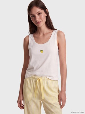 Lc Waikiki Yeni Sezon U Yaka Nakışlı Kadın Pijama Üstü