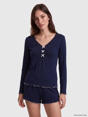 Lc Waikiki Yeni Sezon V Yaka Puantiyeli Kadın Şortlu Pijama Takımı