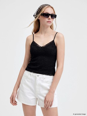 Lc Waikiki Yeni Sezon V Yaka Dantelli Ip Askılı Crop Bluz