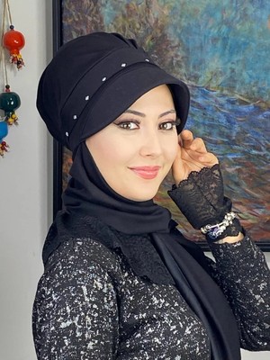 Beyaz Kare Taş Detaylı Baharlık Şapka