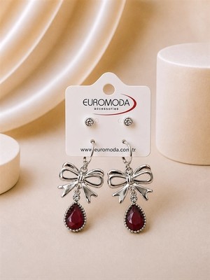 twingold Fiyonk Damla Detaylı Küçük Bordo Kristal Taşlı 2'li Sallantılı Küpe Seti