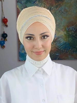 Şerit Detaylı Bone Şal