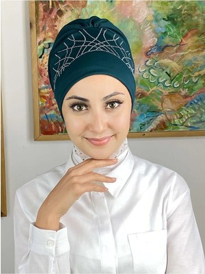 Taç Model Taşlı Petrol Yeşili Bone