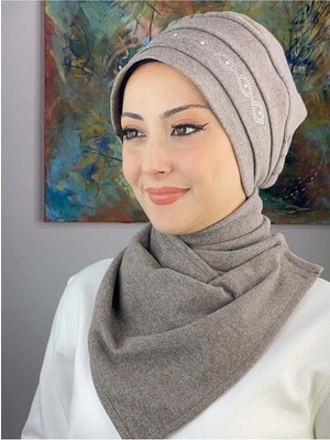 Arpa Inci Yılan Desenli Bere