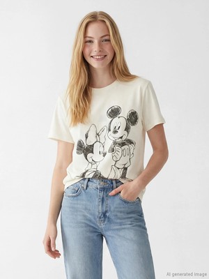 Lc Waikiki Yeni Sezon Mickey Mouse Baskılı %100 Pamuklu Kadın Tişört