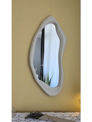 Uğurlu Ayna 35X78 cm Ekru Renk Organik Asimetrik Duvar, Dresuar Aynası | Modern Dekoratif Çerçeveli Salon Antre Makyaj Aynası