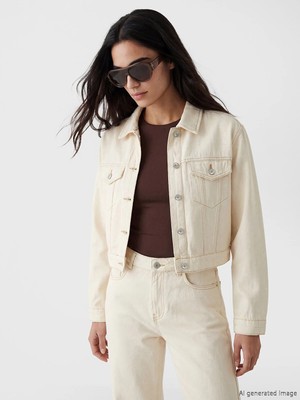 Lc Waikiki Yeni Sezon Gömlek Yaka Crop Kadın Jean Ceket