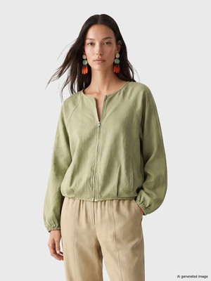 Lc Waikiki Yeni Sezon Bisiklet Yaka Crop Kadın Jean Ceket