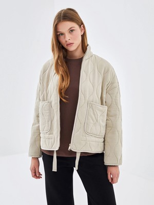 Lc Waikiki Yeni Sezon Dik Yaka Kapitone Oversize Kadın Şişme Mont