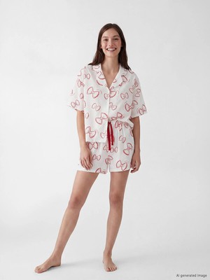 Lc Waikiki Yeni Sezon Desenli Kadın Şortlu Pijama Takımı