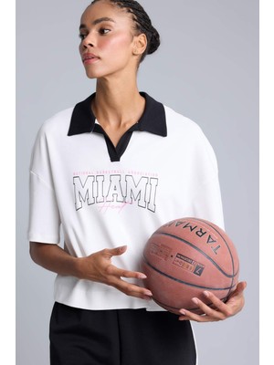 DeFacto %100 Pamuk NBA Miamı Heat Lisanslı Sporcu Kısa Kollu Polo Ekru Tişört H9413AX26HS