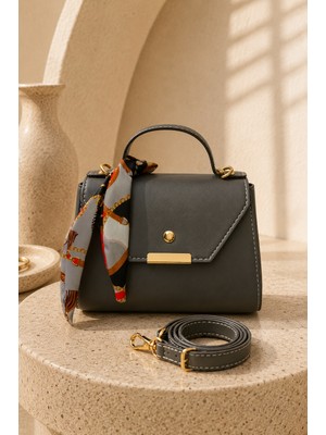 Ebru Tesettür Fular Detaylı El ve Omuz Çantası Füme