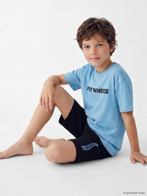Lc Waikiki Yeni Sezon Erkek Çocuk Hot Wheels Baskılı Şortlu Pijama Takımı