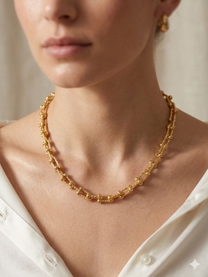 Celikchi Kadın Birbirine Geçmeli Model Kendinden Desenli Gold Renk Çelik Kolye